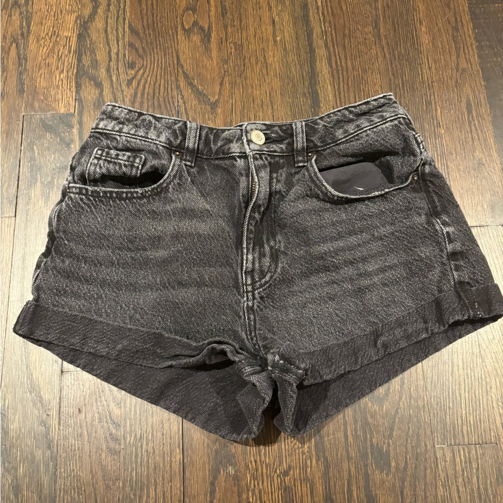 black jean shorts